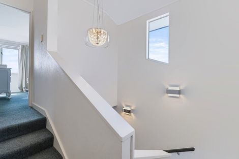 Photo of property in 6 Edna Wills Place, Hawera, 4610