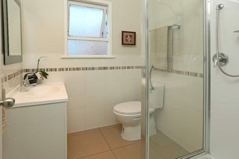 Photo of property in 60 Glendene Avenue, Glendene, Auckland, 0602