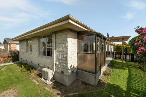 Photo of property in 1/39 Chipping Lane, Redwood, Christchurch, 8051