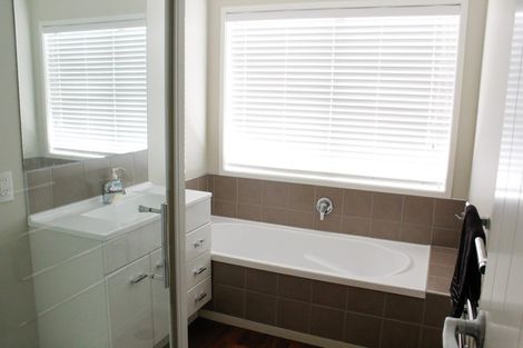 Photo of property in 3 Keryn Place, Frimley, Hastings, 4120