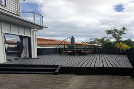 Photo of property in 1/10 Firth Road, Torbay, Auckland, 0630