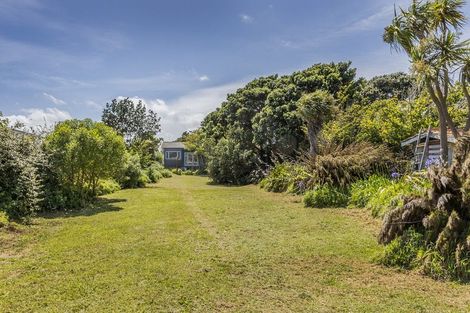 Photo of property in 52 Main Road, Titahi Bay, Porirua, 5022