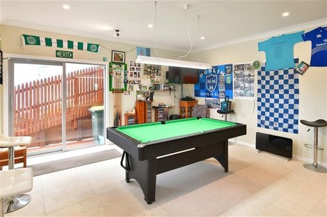 Photo of property in 51 Hawaiian Parade, Arkles Bay, Whangaparaoa, 0932