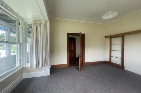 Photo of property in 46 Northland Road, Northland, Wellington, 6012