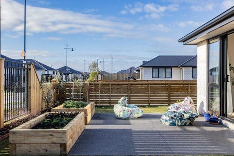 Photo of property in 37 Edlin Lane, Pegasus, 7612