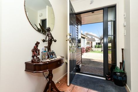 Photo of property in 21 Fendalton Drive, Rototuna, Hamilton, 3210