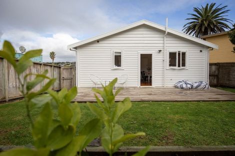 Photo of property in 22 Government Road, Raglan, 3225