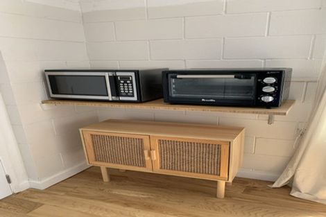 Photo of property in 4/87 Ocean View Road, Hillcrest, Auckland, 0627