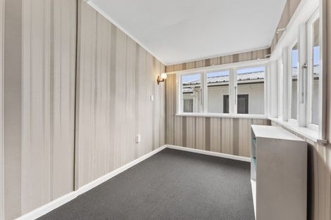 Photo of property in 2 Fagan Street, Sanson, 4817