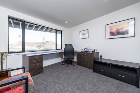 Photo of property in 18 Selkirk Street, Roslyn, Dunedin, 9010