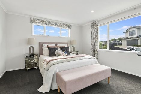 Photo of property in 36 Manhattan Rise, Orewa, 0931