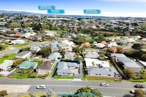 Photo of property in 1/130 Edmonton Road, Te Atatu South, Auckland, 0610
