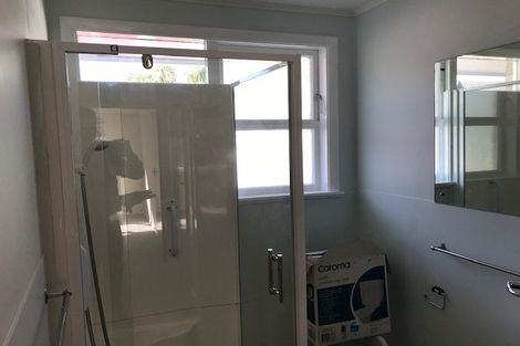 Photo of property in 27 Wai-iti Crescent, Woburn, Lower Hutt, 5010