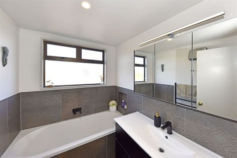 Photo of property in 49 Townshend Crescent, Halswell, Christchurch, 8025