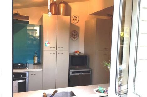 Photo of property in 74 Edward Avenue, Edgeware, Christchurch, 8013