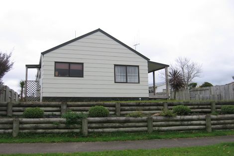 Photo of property in 9 Cargill Grove, Kelvin Grove, Palmerston North, 4414