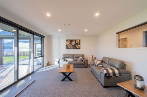 Photo of property in 70 South Arm Drive, Te Anau, 9600