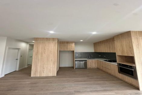 Photo of property in 2 Nikau Street, New Lynn, Auckland, 0600