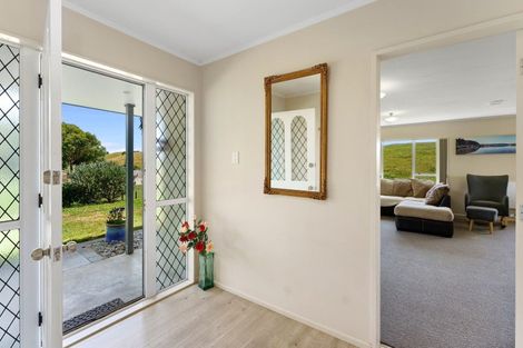 Photo of property in 82 Gary Road, Peka Peka, Otaki, 5581