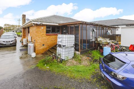Photo of property in 73 Blake Road, Mangere East, Auckland, 2024