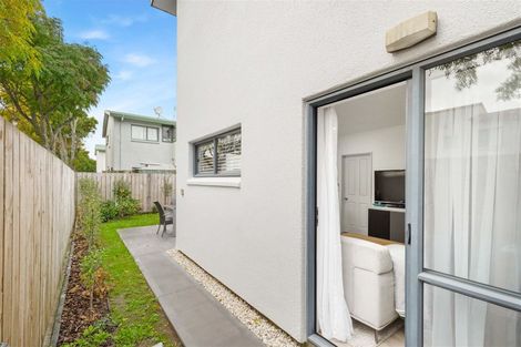 Photo of property in 15 Butia Avenue, Henderson, Auckland, 0612