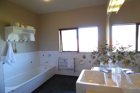 Photo of property in 2 Silkwood Lane, Kerikeri, 0230