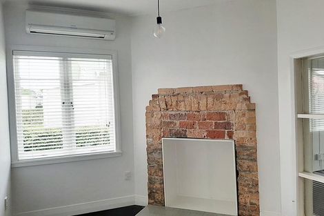 Photo of property in 76 Mays Road, Onehunga, Auckland, 1061