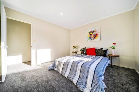 Photo of property in 2/19 Oratu Place, Manurewa, Auckland, 2102