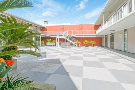 Photo of property in Algarve Apartments, 207/332 Maunganui Road, Mount Maunganui, 3116