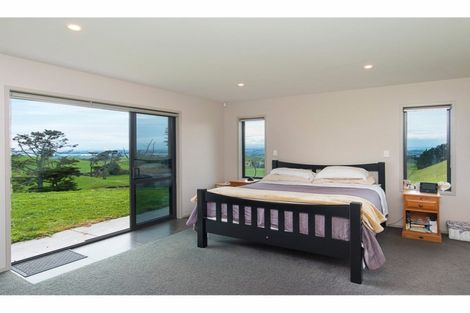 Photo of property in 63 Aldred Road, Karioitahi, Waiuku, 2683