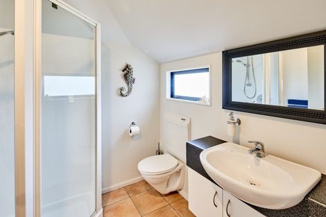 Photo of property in 2/139 Knights Road, Hutt Central, Lower Hutt, 5010