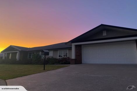 Photo of property in 24 Mervyn Place, Ohauiti, Tauranga, 3112