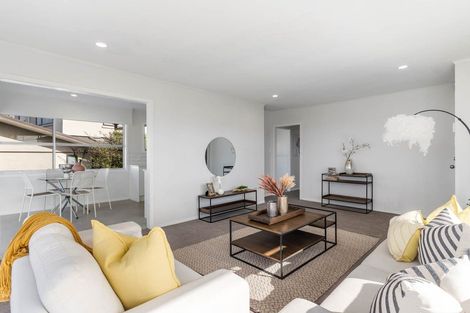 Photo of property in 832 East Coast Road, Oteha, Auckland, 0630