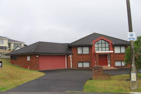 Photo of property in 19 Mcfetridge Place, Hillcrest, Auckland, 0627