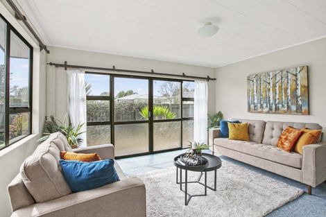 Photo of property in 178 Mangorei Road, Merrilands, New Plymouth, 4312