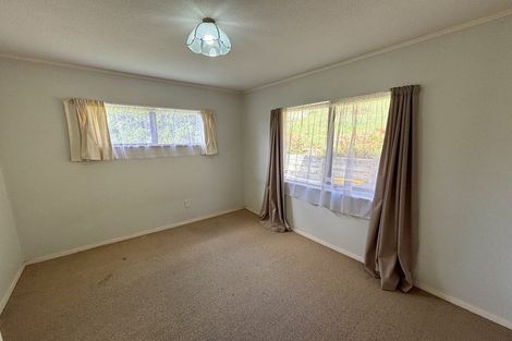 Photo of property in 22 Albatross Close, Whitby, Porirua, 5024