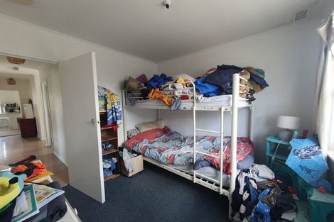 Photo of property in 33 Universal Drive, Henderson, Auckland, 0610