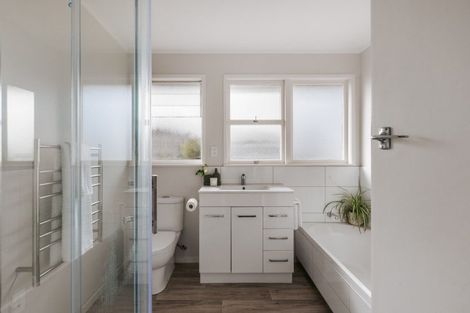 Photo of property in 7 Ngahere Street, Otumoetai, Tauranga, 3110