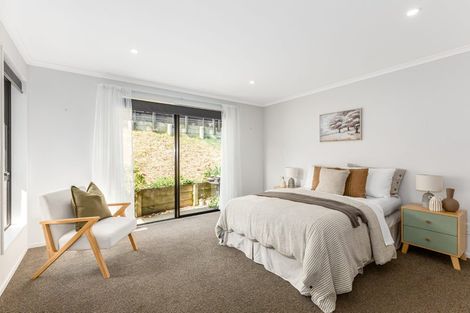 Photo of property in 5 Ihakara Arthur Lane, Aotea, Porirua, 5024