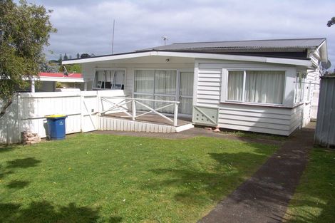 Photo of property in 44 Brandon Road, Glen Eden, Auckland, 0602