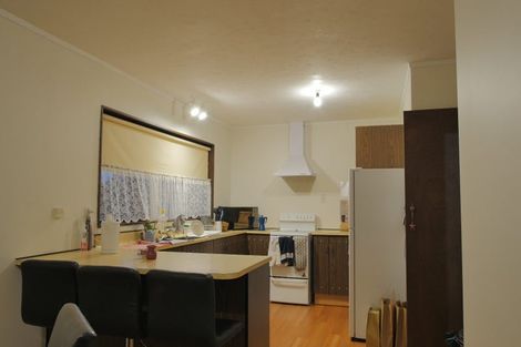 Photo of property in 32 Cecil Place, Cloverlea, Palmerston North, 4412