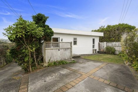 Photo of property in 6 Walker Avenue, Paremata, Porirua, 5026