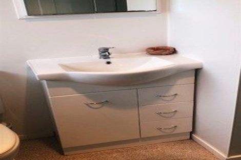 Photo of property in 2/1 Northall Road, New Lynn, Auckland, 0600