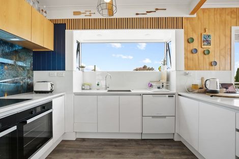 Photo of property in 1 Morrow Avenue, St Andrews, Hamilton, 3200