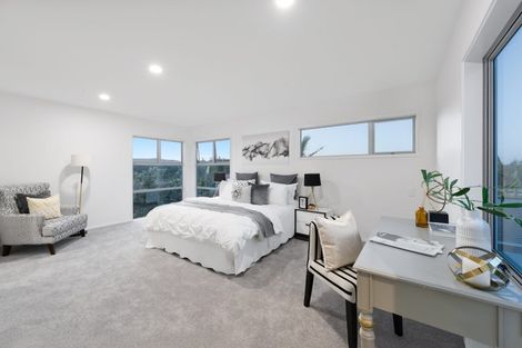 Photo of property in 8 Roy Maloney Drive, Henderson, Auckland, 0612