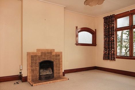 Photo of property in 30 Wharfe Street, South Hill, Oamaru, 9400