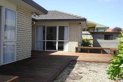 Photo of property in 10 Newry Close, East Tamaki Heights, Auckland, 2016