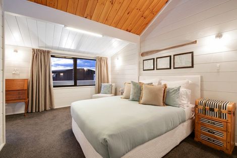 Photo of property in 21 Siesta Terrace, Gulf Harbour, Whangaparaoa, 0930