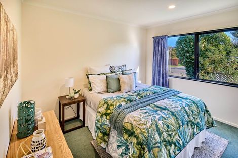 Photo of property in 13a Dale Road, Raumati South, Paraparaumu, 5032