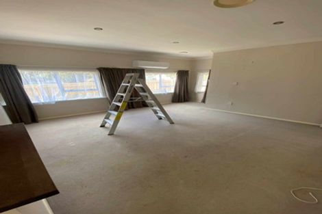 Photo of property in 22 Hampton Hill Road, Tawa, Wellington, 5028